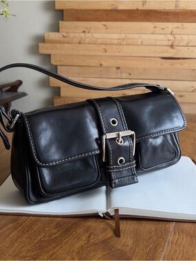 Michael Kors Vintage Black Leather Silver Hardware Magnetic Cargo Buckle Handbag